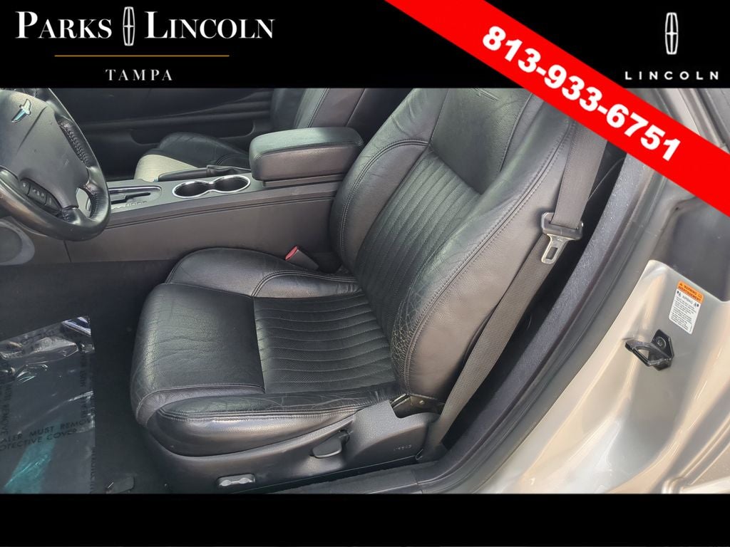 2004 Ford Thunderbird Base