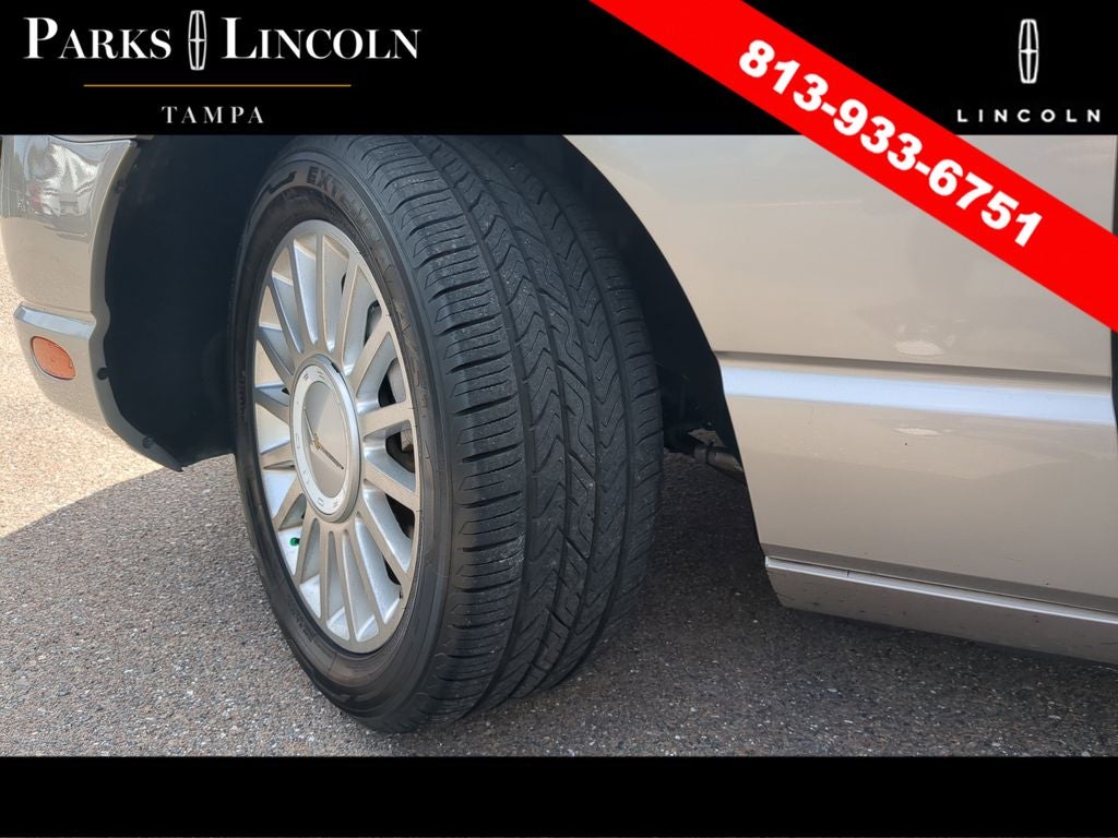 2004 Ford Thunderbird Base
