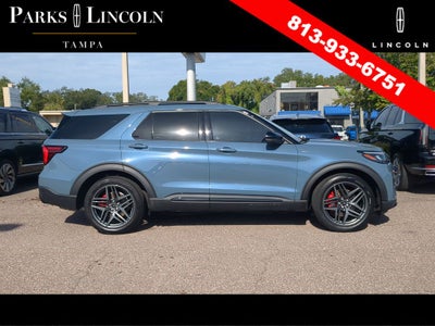 2025 Ford Explorer ST-Line