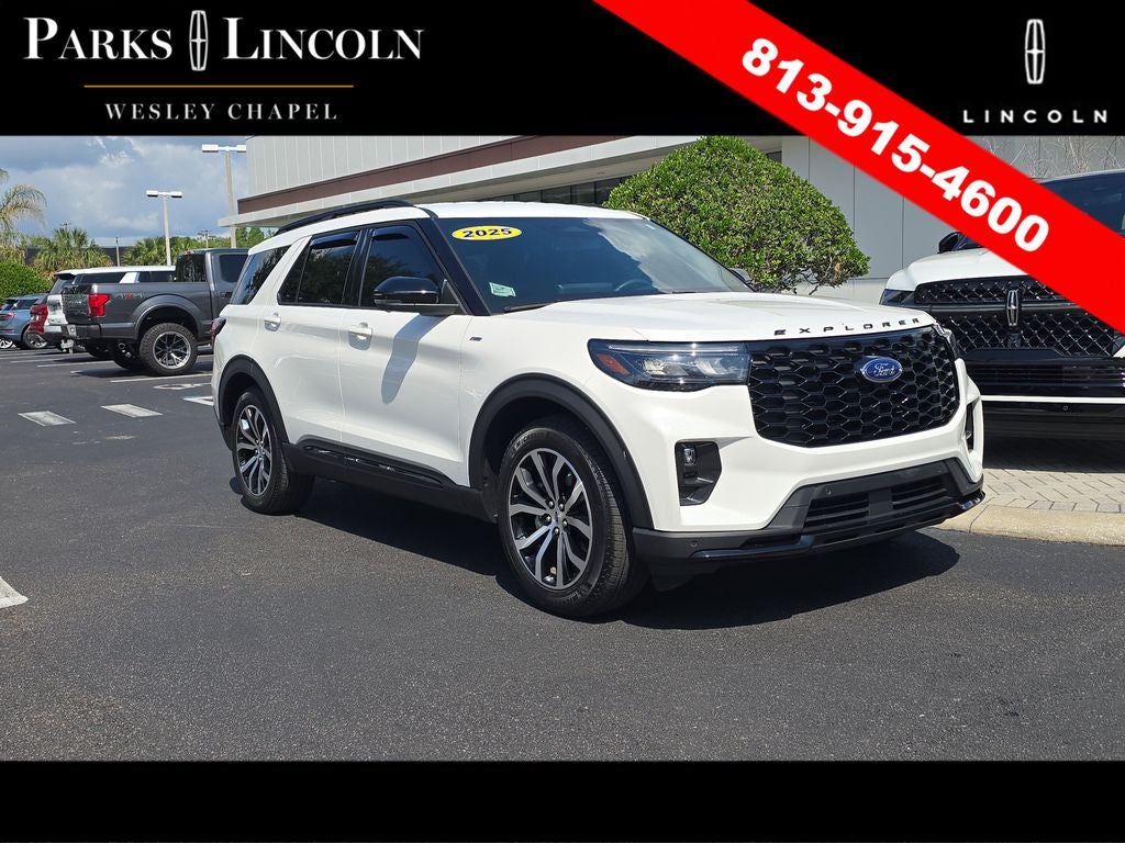 2025 Ford Explorer ST-LINE RWD (PL535)'s photo