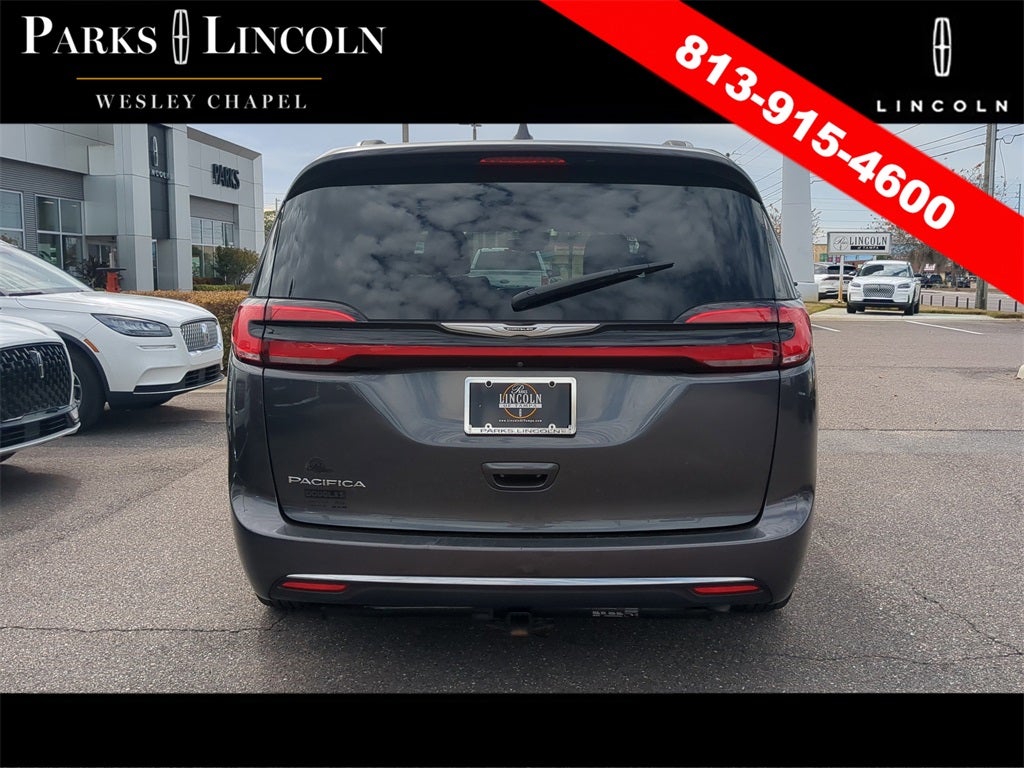 2022 Chrysler Pacifica Touring L