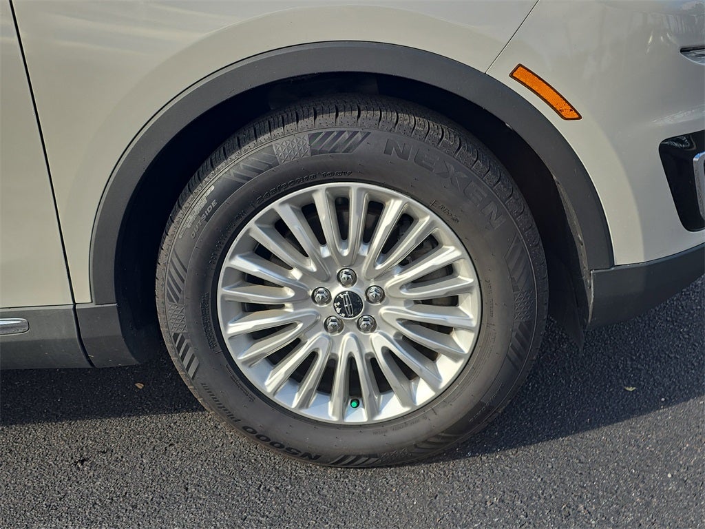 2019 Lincoln Nautilus Standard