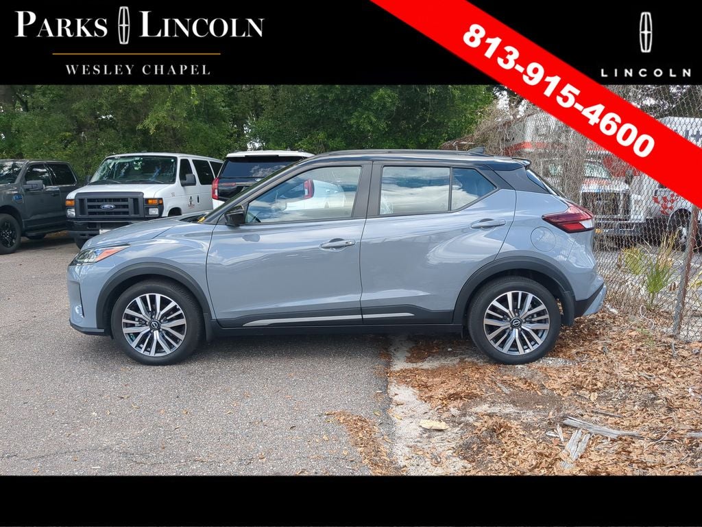 2023 Nissan Kicks SR