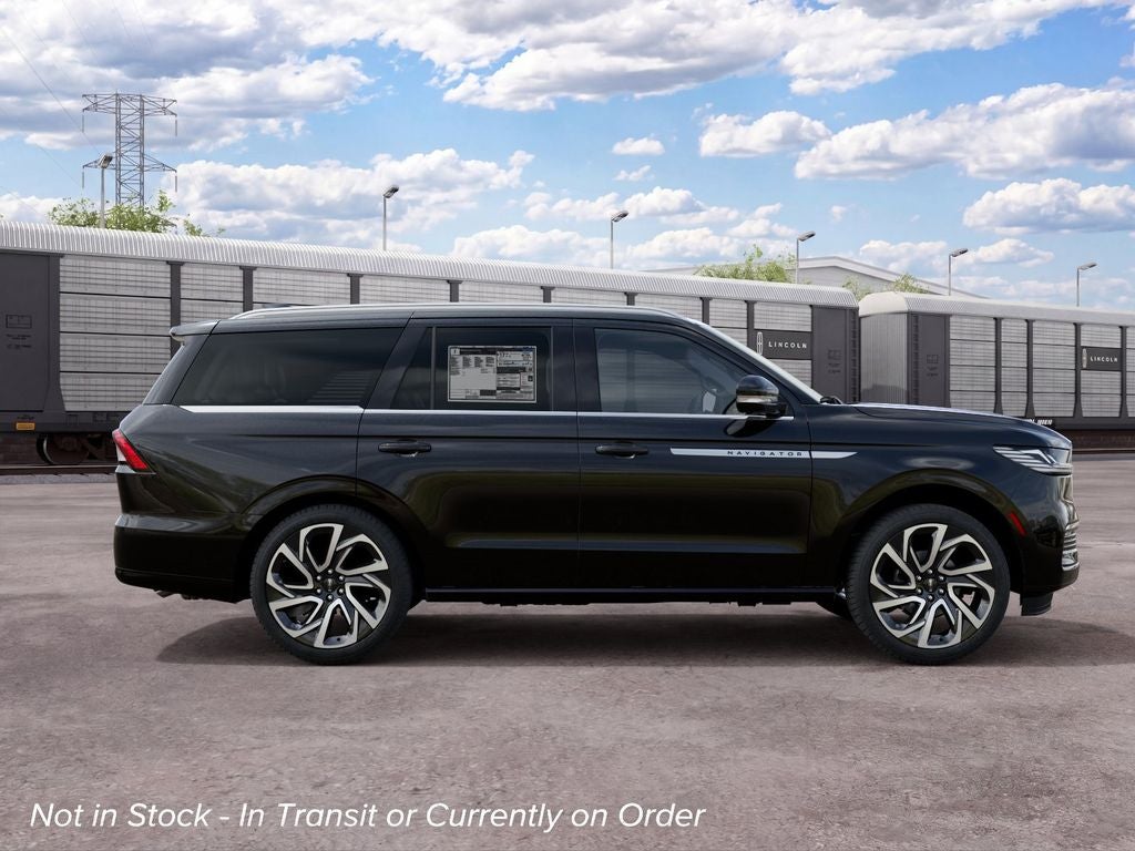 2027 Lincoln Navigator Reserve InTransit