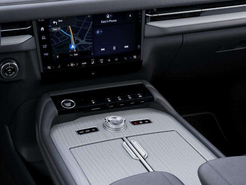 2027 Lincoln Navigator Reserve InTransit