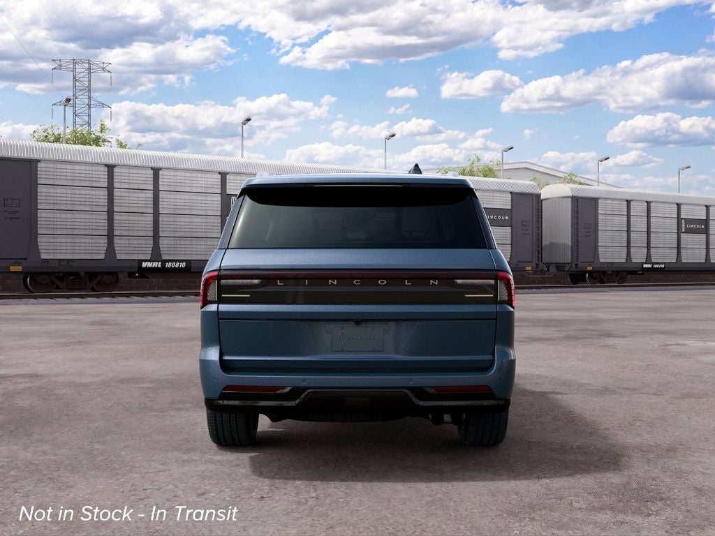 2027 Lincoln Navigator Reserve