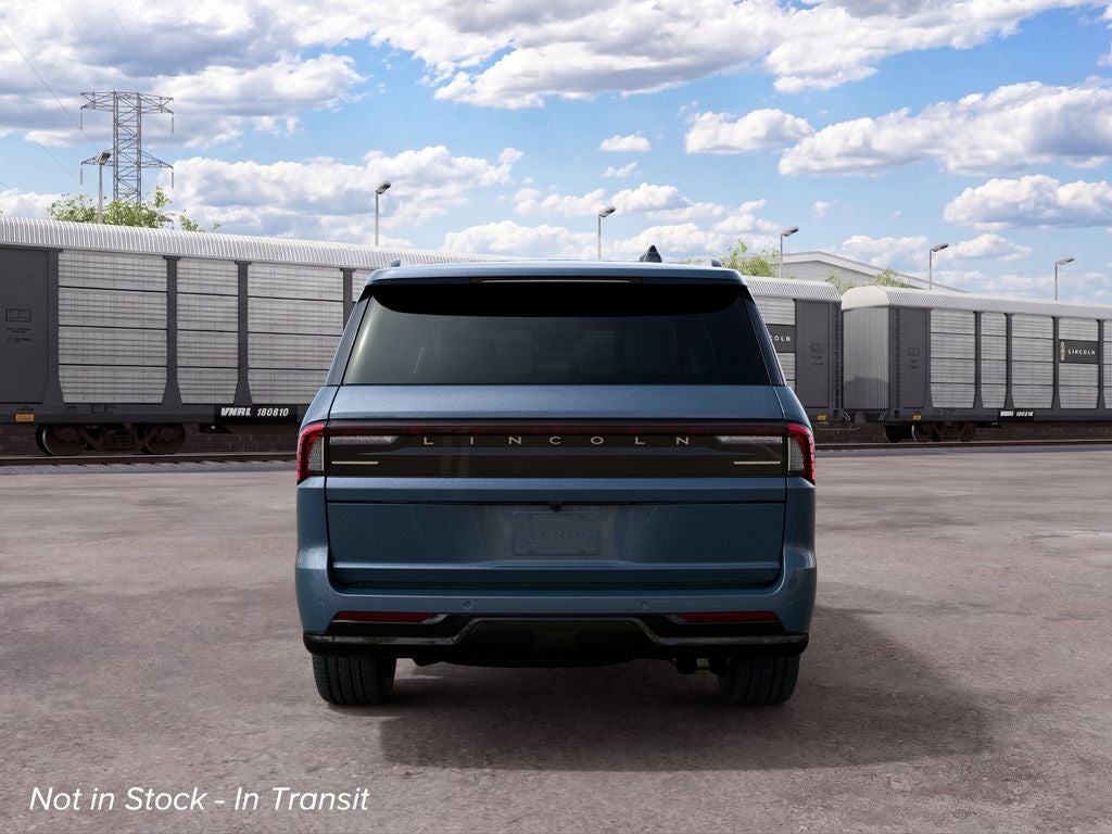 2027 Lincoln Navigator L Reserve
