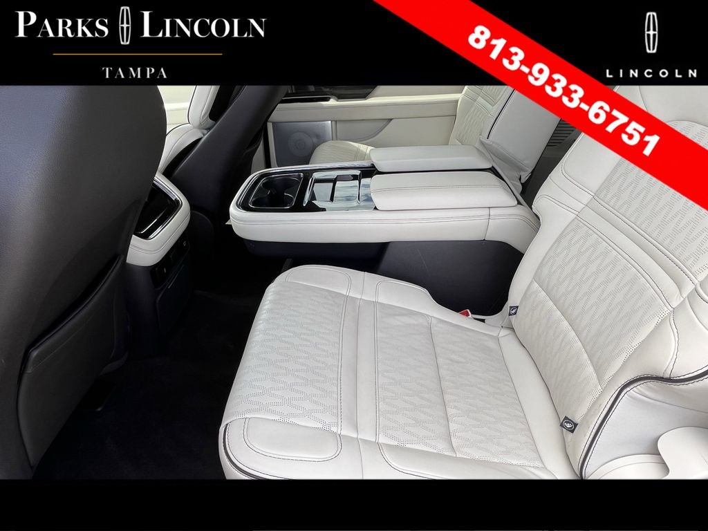 2023 Lincoln Navigator L Black Label