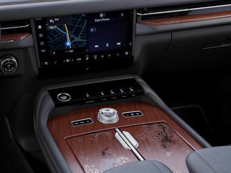 2027 Lincoln Navigator L Black Label InTransit