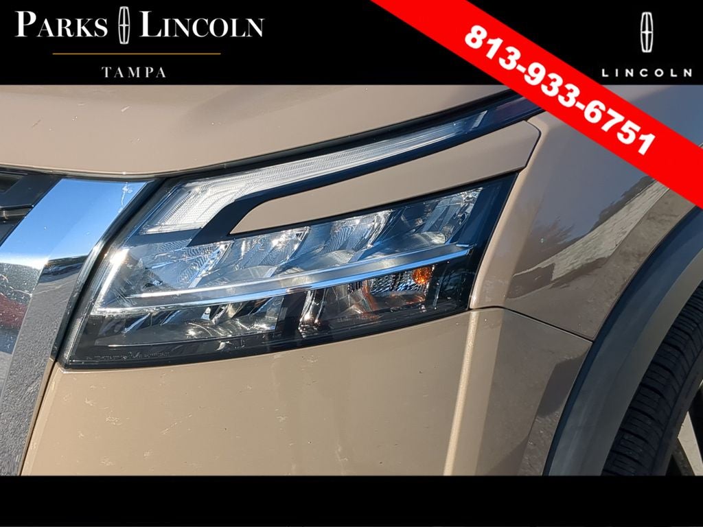 2023 Nissan Pathfinder Platinum