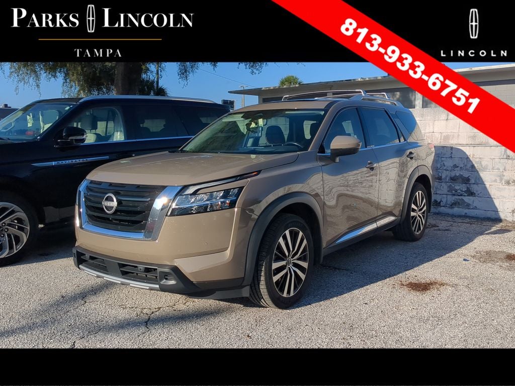 2023 Nissan Pathfinder Platinum