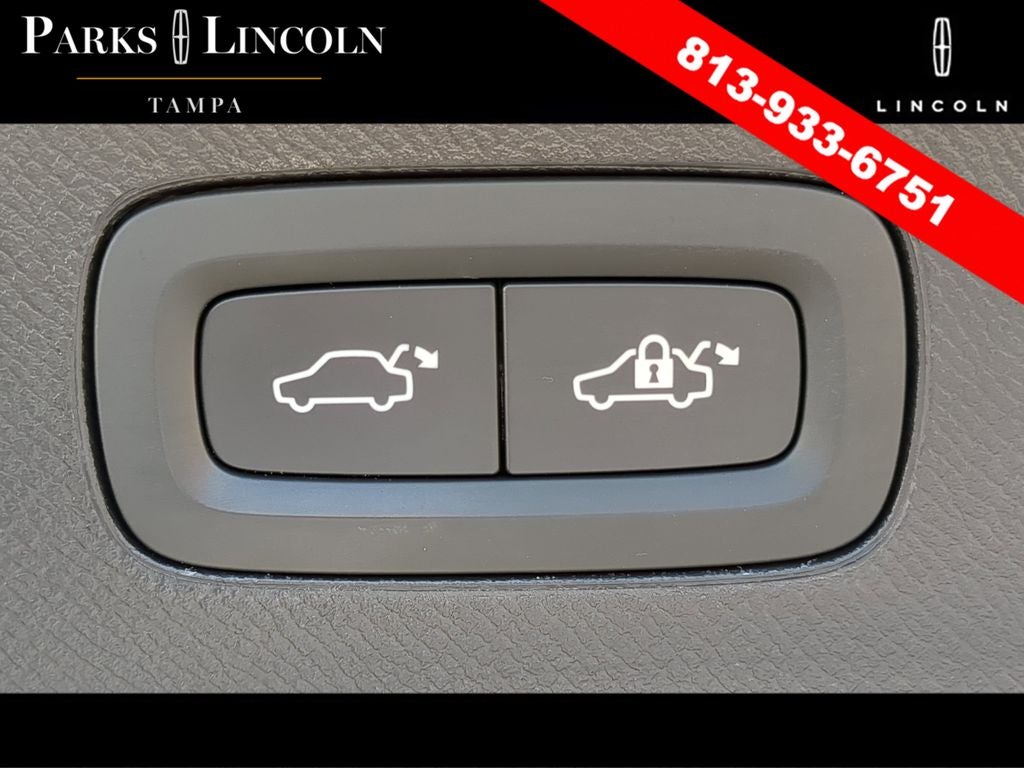 2022 Volvo XC90 Recharge Plug-In Hybrid T8 Inscription Extended Range 6P