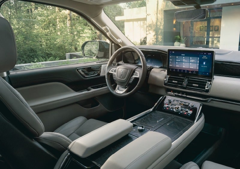 The calming interior of a 2023 Lincoln Navigator® SUV is shown. | Parks Lincoln of Tampa in Tampa FL