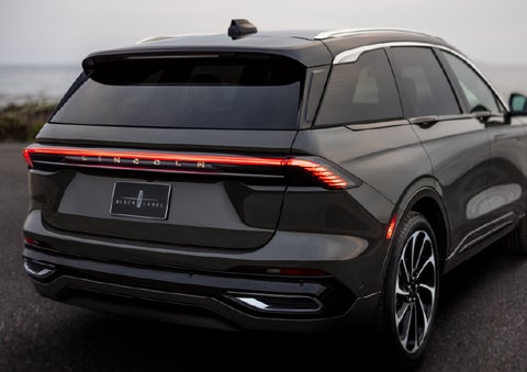 The rear of a 2025 Lincoln Black Label Nautilus® SUV displays full LED rear lighting. | Parks Lincoln of Tampa in Tampa FL