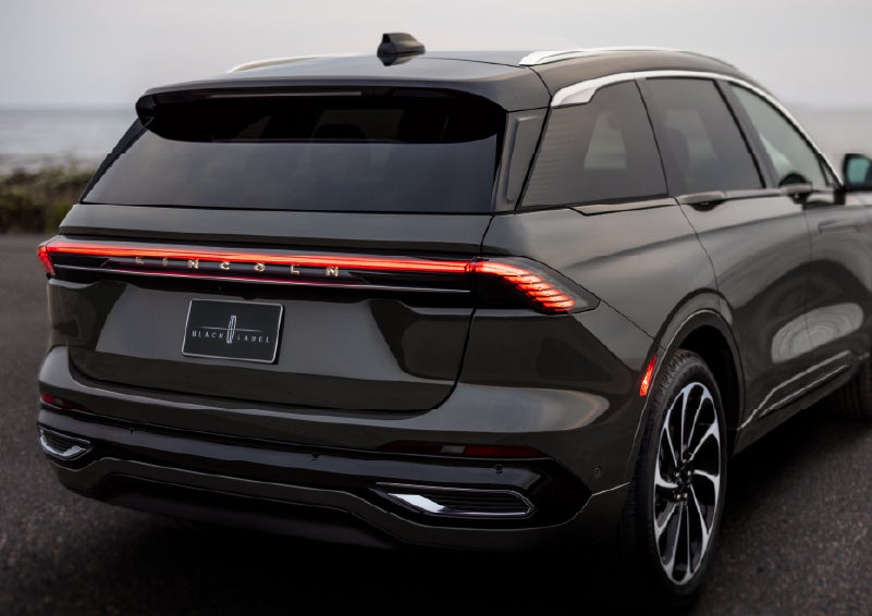 The rear of a 2026 Lincoln Black Label™ Nautilus® SUV displays full LED rear lighting. | Parks Lincoln of Tampa in Tampa FL