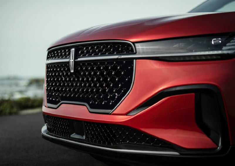 The sleek grille of a 2026 Lincoln Nautilus® SUV with the available Jet Appearance Package makes a bold statement. | Parks Lincoln of Tampa in Tampa FL