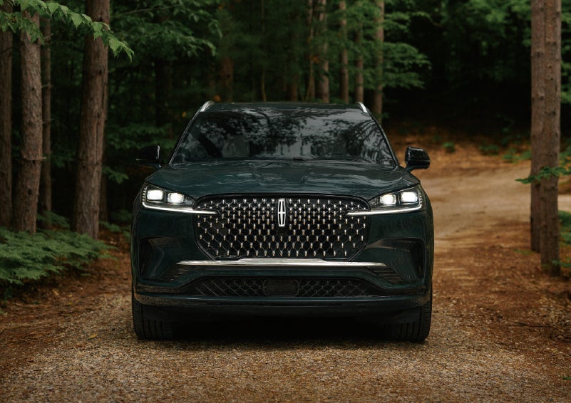 The front grille of a 2027 Lincoln Aviator® Black Label™ SUV is shown. | Parks Lincoln of Tampa in Tampa FL