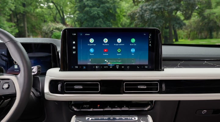 The center touchscreen inside a 2027 Lincoln Aviator® Black Label™ SUV | Parks Lincoln of Tampa in Tampa FL